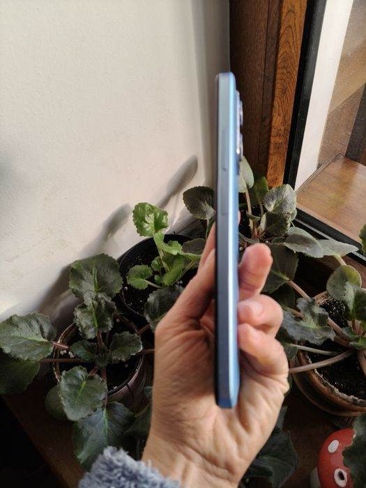 Продам телефон  POCO  x4GT