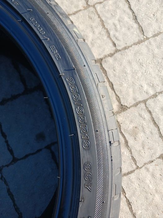 255/35 R19  285/30 R19 різноширокі