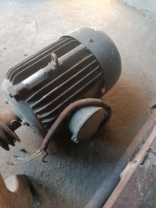 Продам електро двигун