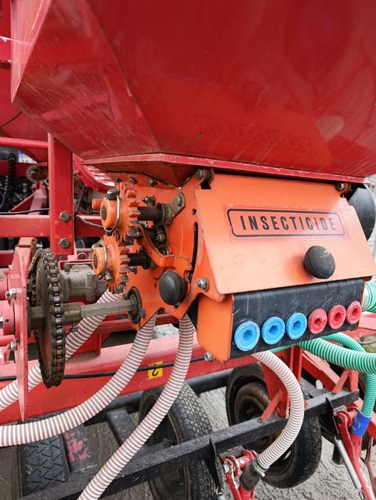 Siewnik strip till