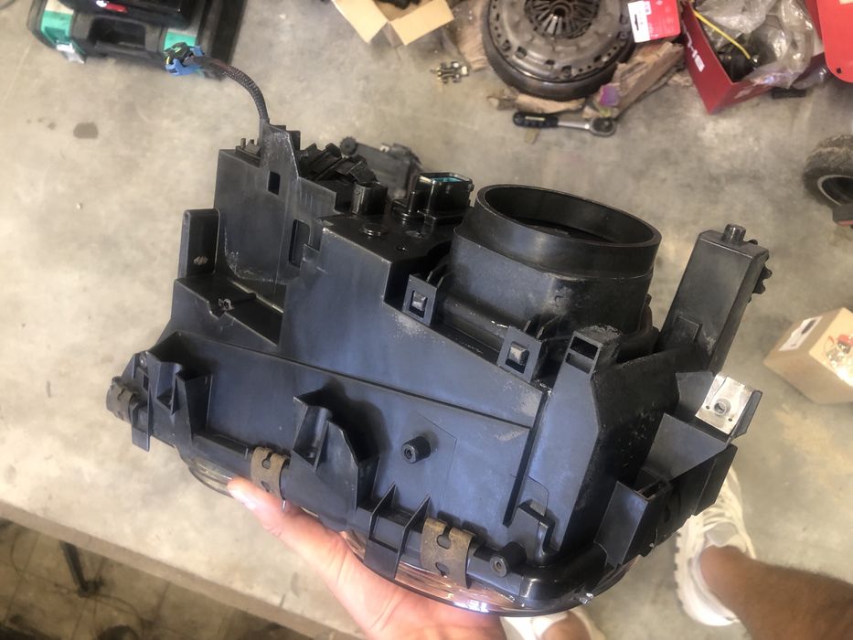 Лінзовані Фари BMW e 38 завоцькій ксенон