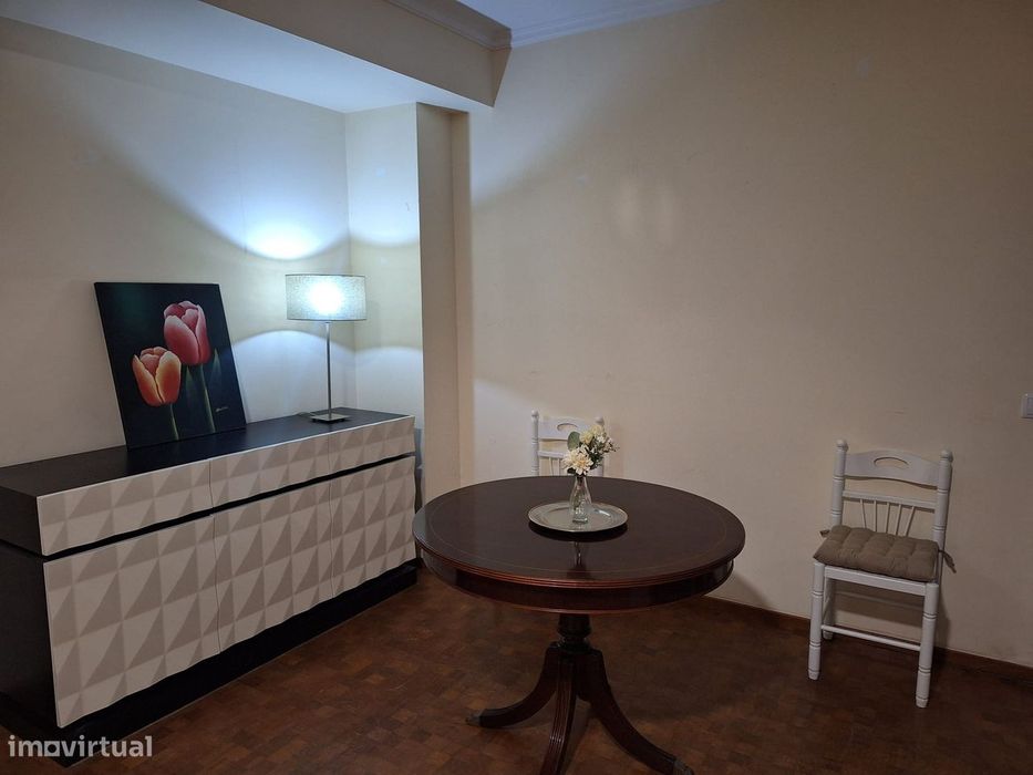 Apartamento T3 Duplex Renovado com Garagem | Ribeira Brava, Madeira