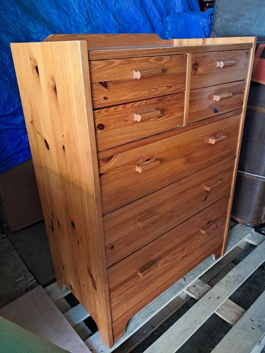 Komoda, drewniana, sosna, szuflady.