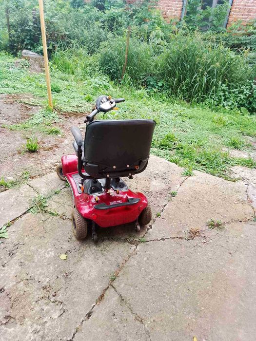 Електроскутер SHOPRIDER для людей з інвалідністю