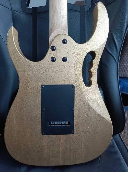 Gitara DIY w stylu Ibanez Jem Jr. Steve Vai signature
