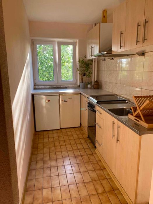 Do wynajęcia jasne i funkcjonalne mieszkanie 47 m² na Żoliborzu – 2 pokoje, balkon, świetna lokalizacja - Widok 4