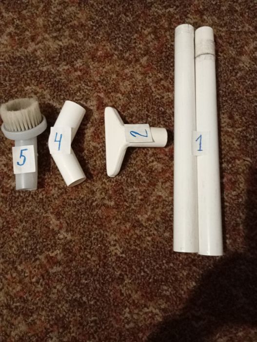 Насадки для пилососа и пуфик