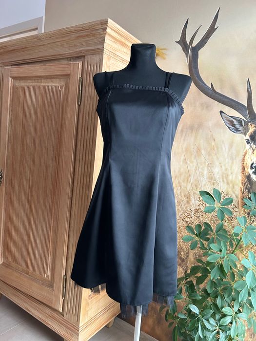 Elegancka czarna sukienka M