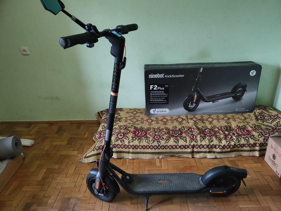 Електросамокат Segway Ninebot F2 Plus
