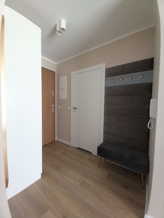 Do wynajęcia 2 pokoje balkon garaż na długi okres