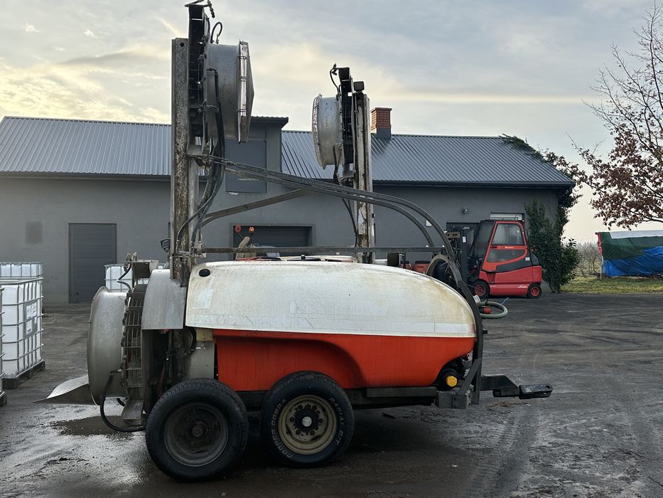 Włoski opryskiwacz Turbomatic SAE dwa wentylatory dwie osie
