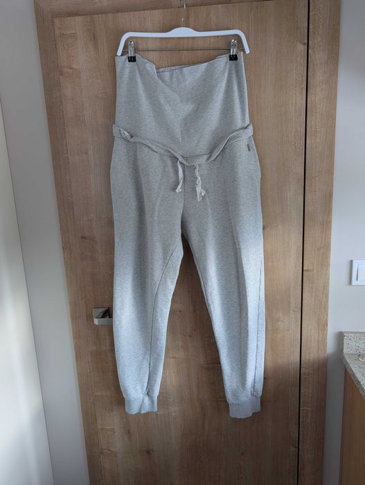 Spodnie dresowe ciążowe bellybutton