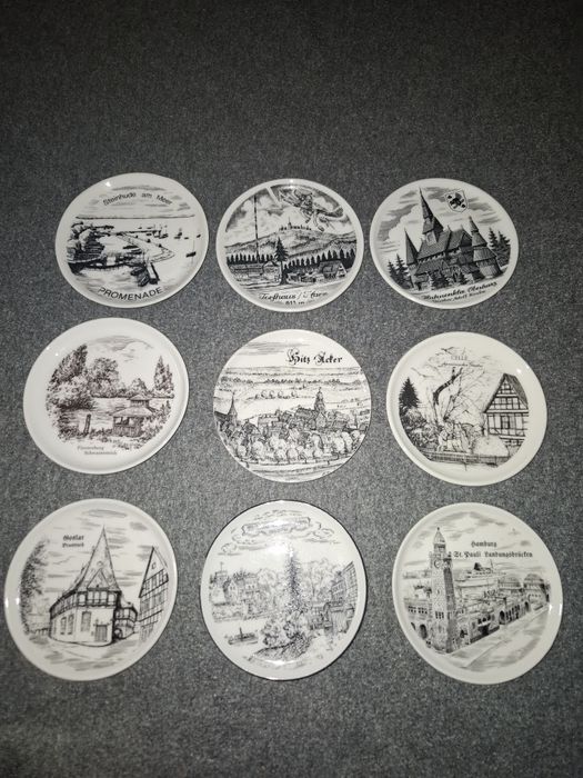 Podstawki talerzyka kolekcjonerskie