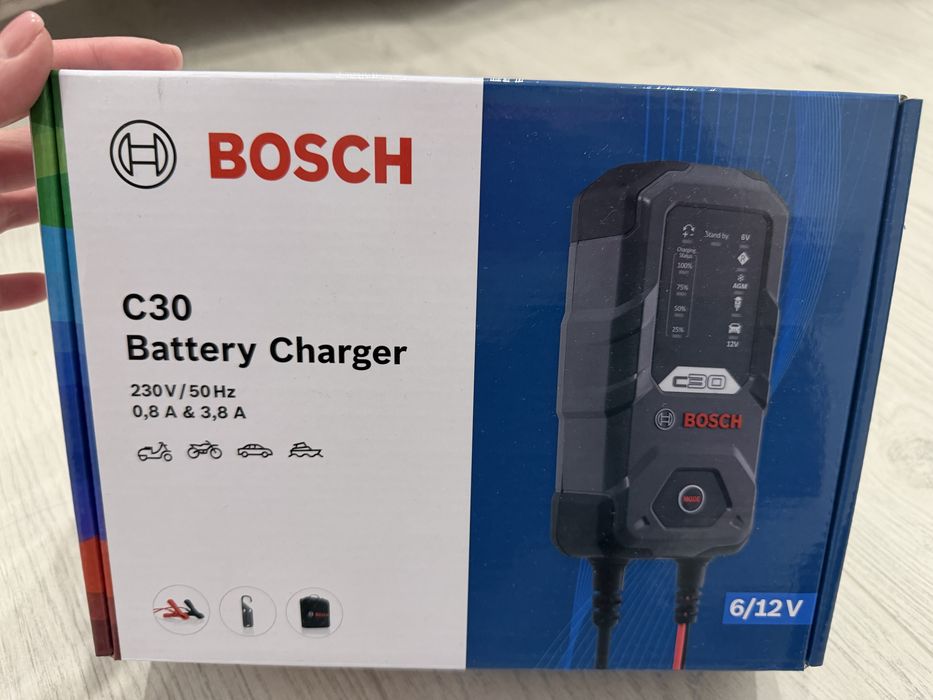 Bosch C30 6/12V — зарядний пристрій для акумулятора (НОВИЙ)