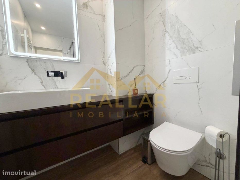 T1 de Luxo na Póvoa de Varzim - Condominio fechado com Piscina