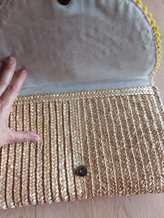 Bolsa de Verão com 34x22cm em palhinha