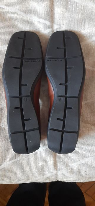 Продам туфли женские кожанные