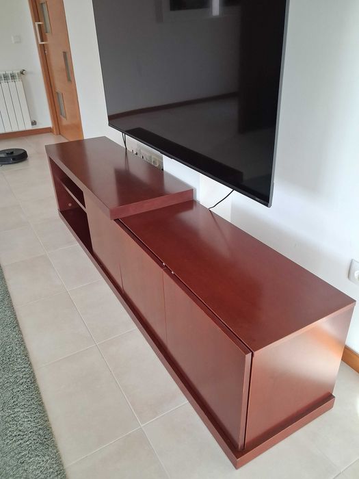Móvel base de TV