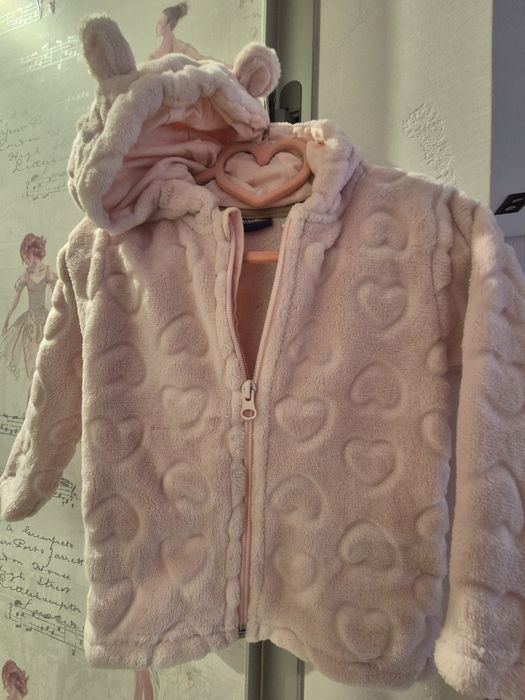 Тепла кофточка для дівчинки