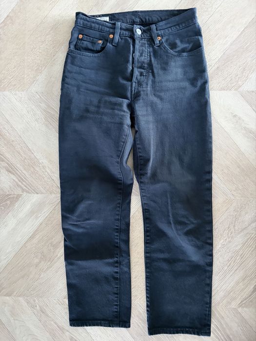 Jeansy spodnie  straight crop czarne Levis 501 w24 l26 XS