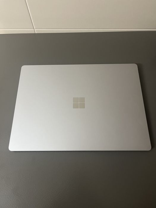 Microsoft Surface Laptop 4