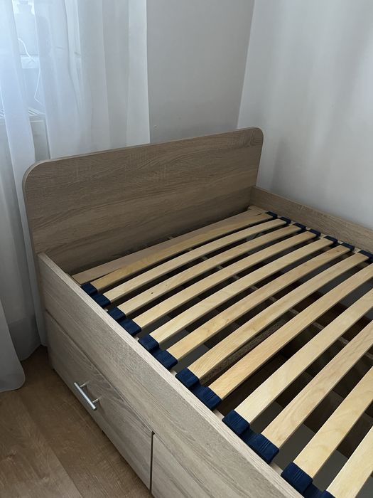 łóżko sypialniane