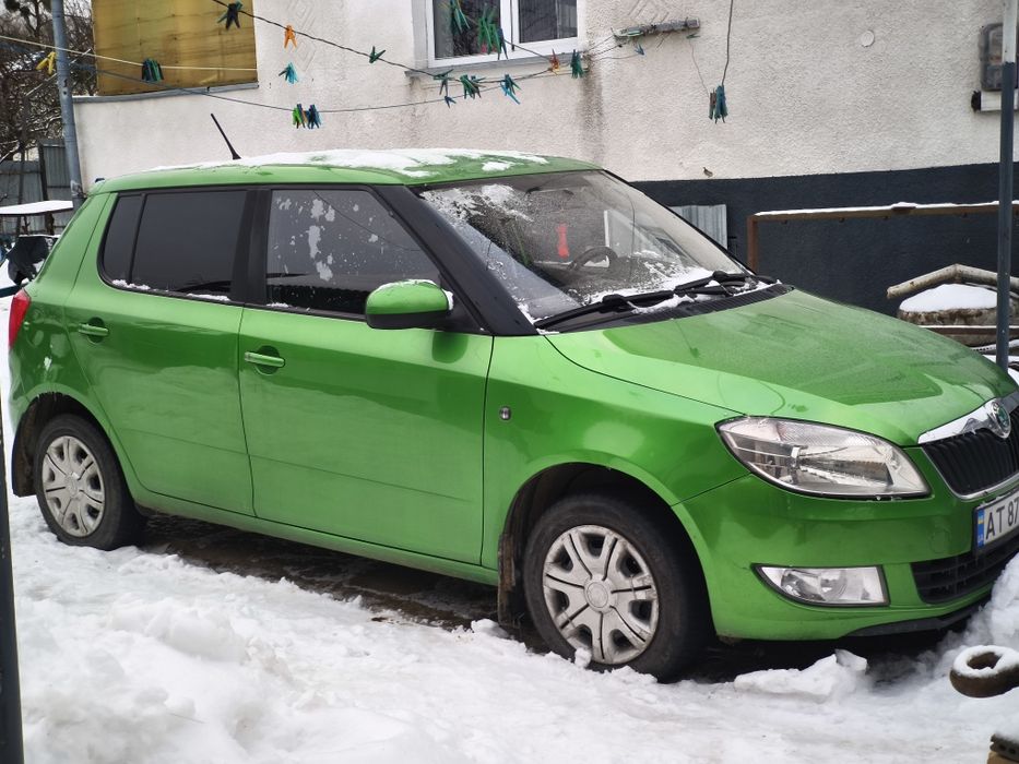 Шкода Фабія  1.4  бензин 2012 рік