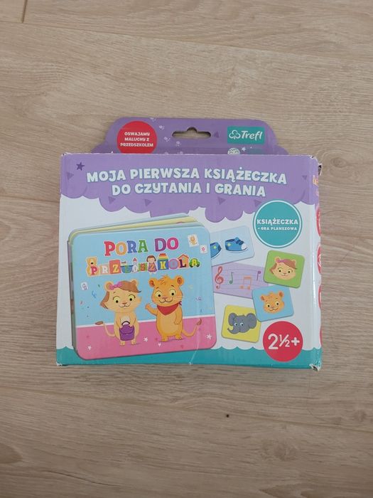 Książeczka i gra planszowa