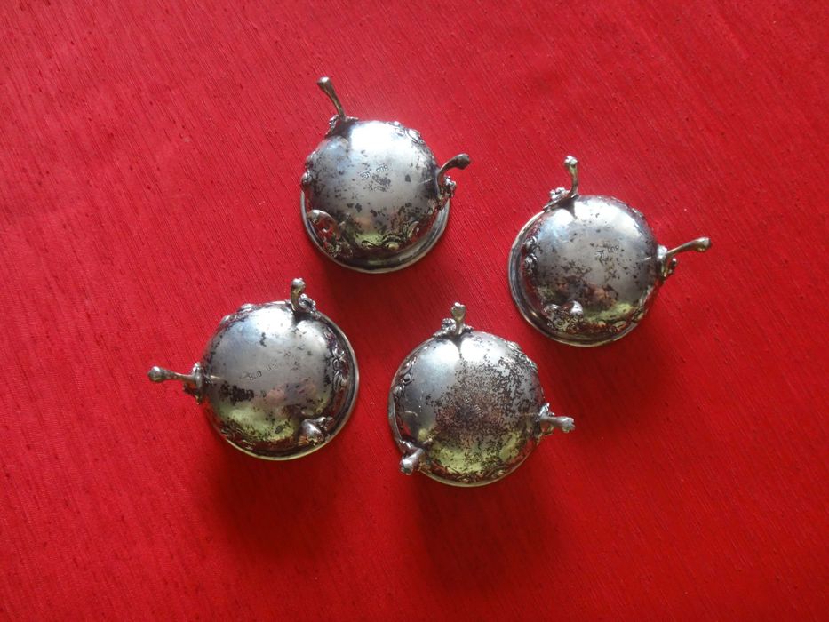 Srebrne solniczki 4 szt. - na przyprawy