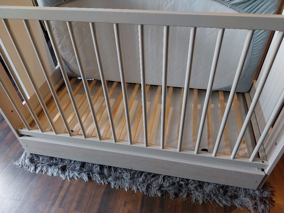 Łóżeczko niemowlęce drewex żyrafka z szufladą