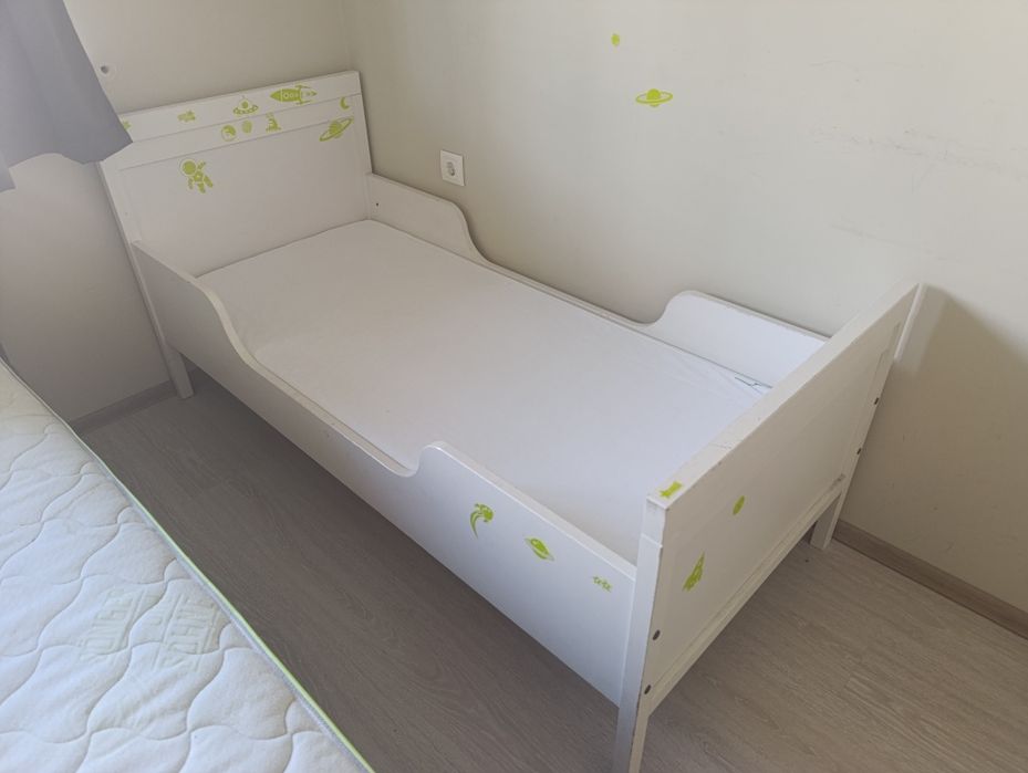 Дитяче ліжко 0.7 *1.7 з матрацем