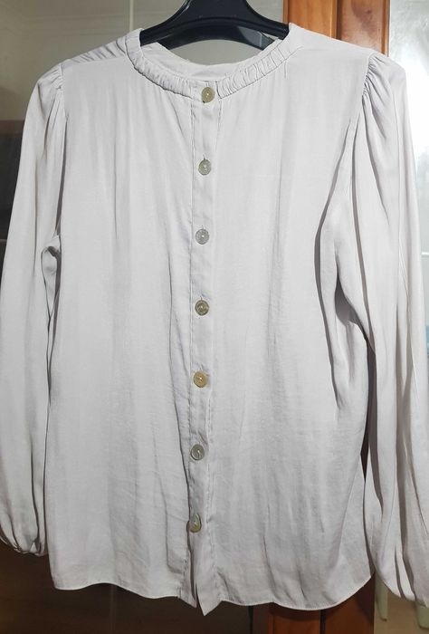 Camiseiros brancos lote 5 peças - 25€