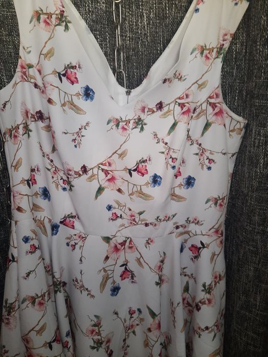 Elegancka wizytowa sukienka r 46