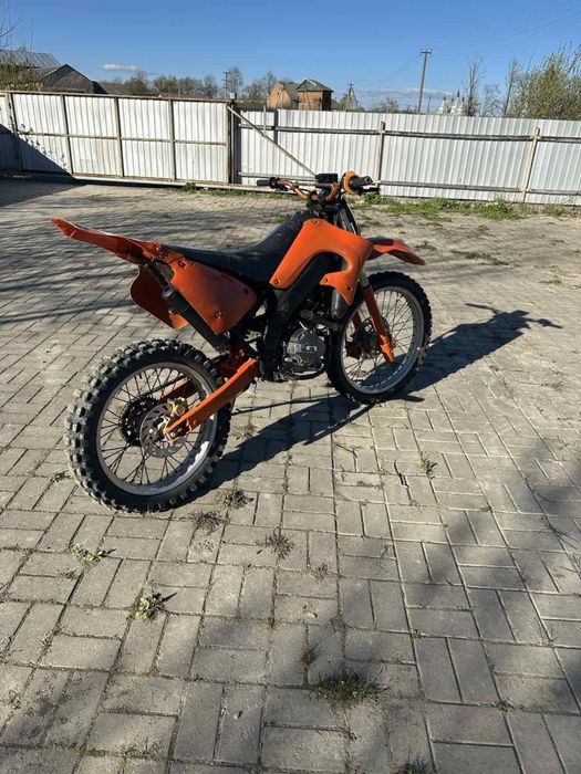 Продам apriliia з доками