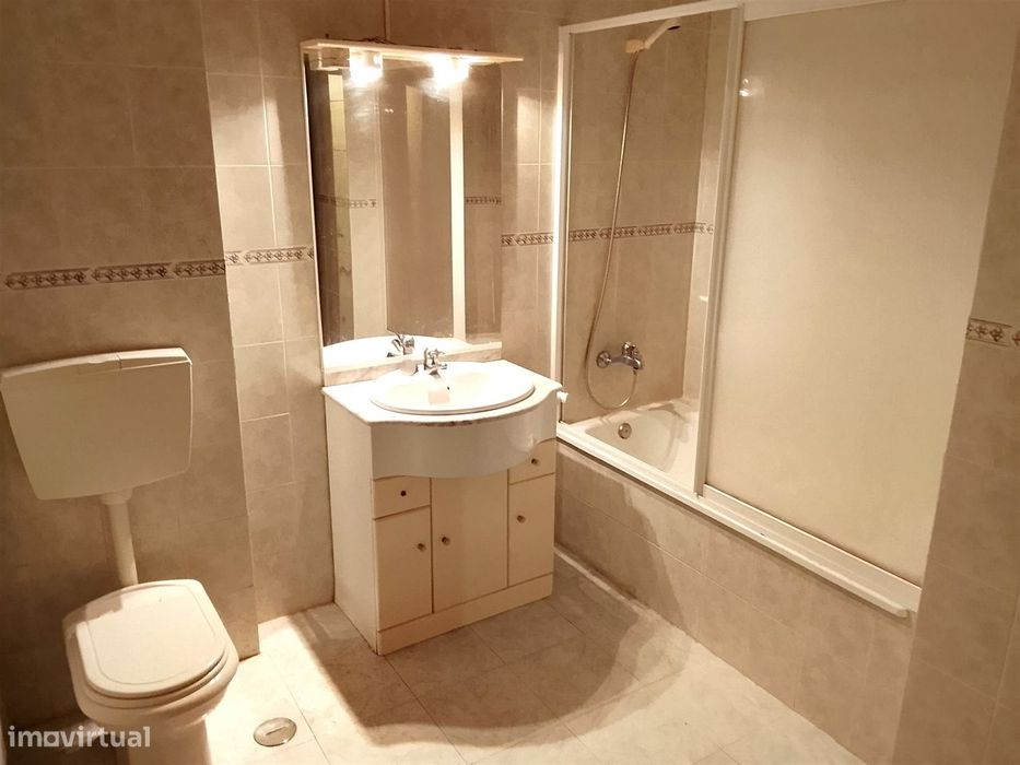 Apartamento T2 Venda em Algueirão-Mem Martins,Sintra