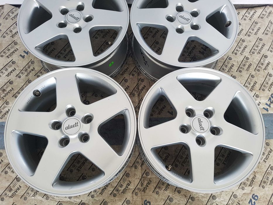 Felgi alu VW Touran Caddy Skoda Octavia Audi A4 B8    5x112  7jx16 ET38