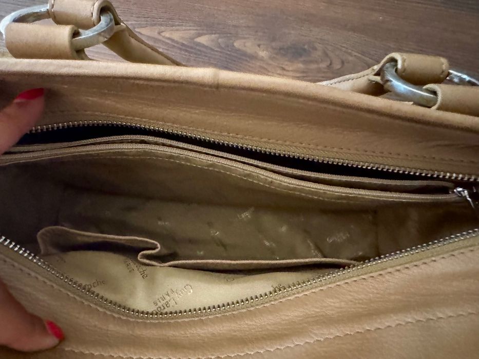 Mala Guy Laroche camel