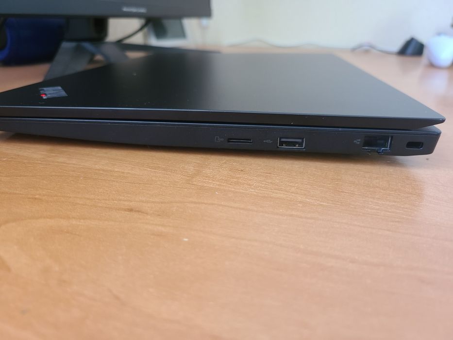 Ноутбук Lenovo ThinkPad E595 / Ryzen 5 / 16Gb / 250Gb / АКБ