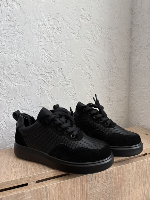 Кросівки кеди туфлі шкіряні на шнурках жіночі весна кожаные кроссовки