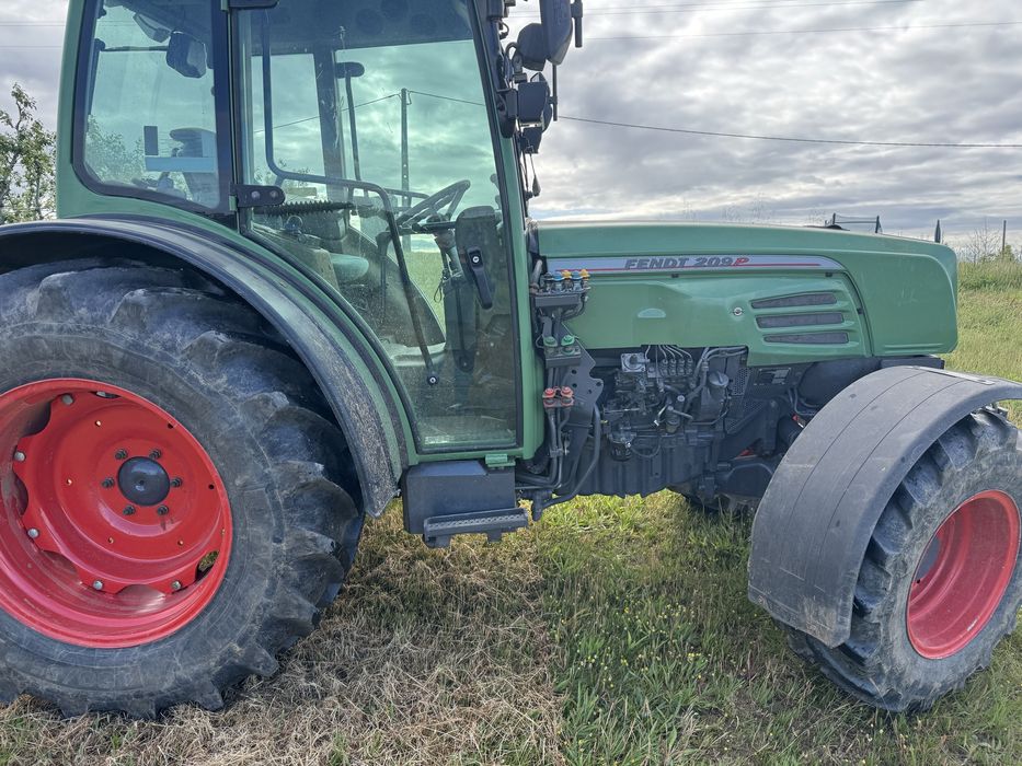 Vendo fendt 209p