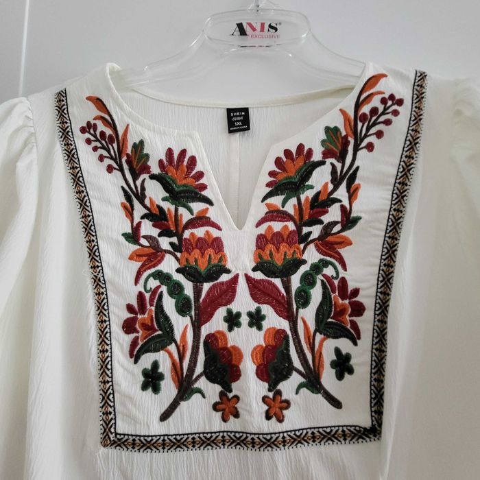 Boho sukienka z haftem