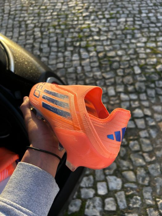 Footabll Boots  Adidas F50