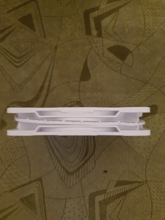 Продам корпусный вентилятор  140мм