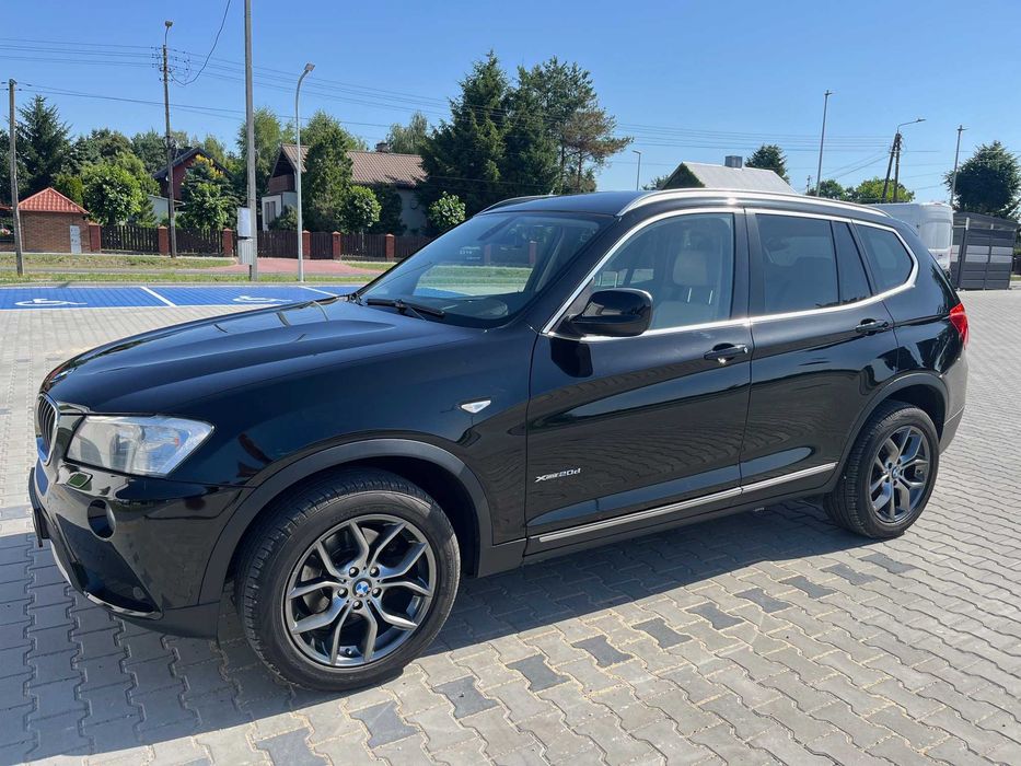 Samochód BMW X3 F25