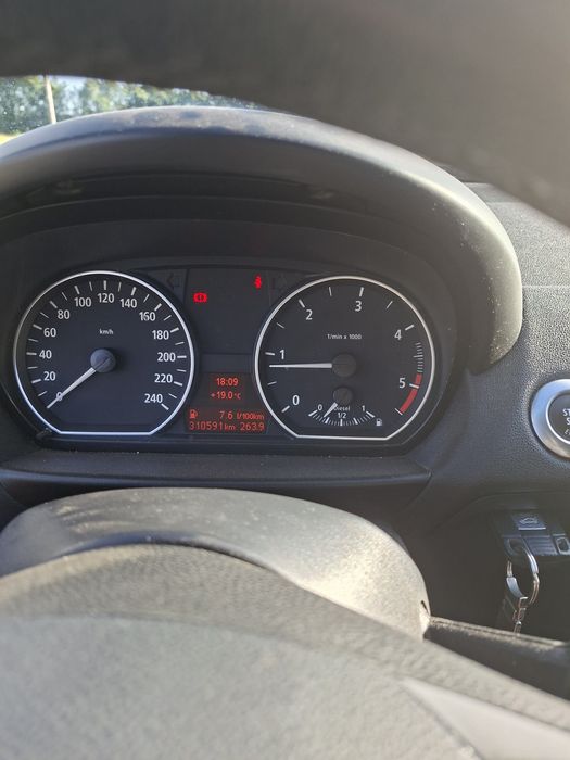 Sprzedam bmw 1 2.0 diesel