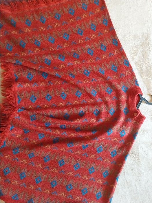 Ponche em Lã  com pouco uso