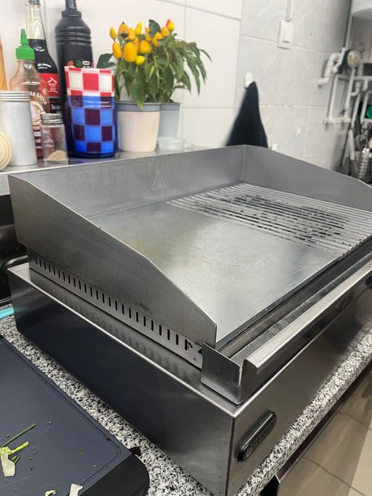 Płyta grillowa elektryczna Hendi