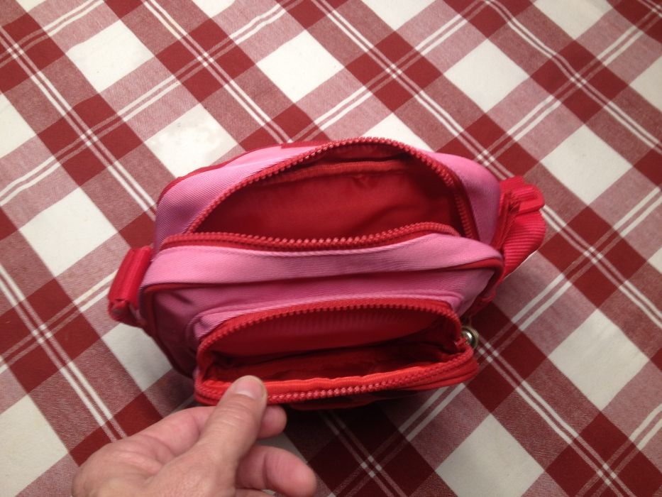 Bolsas e carteiras para criança Hello Kitty