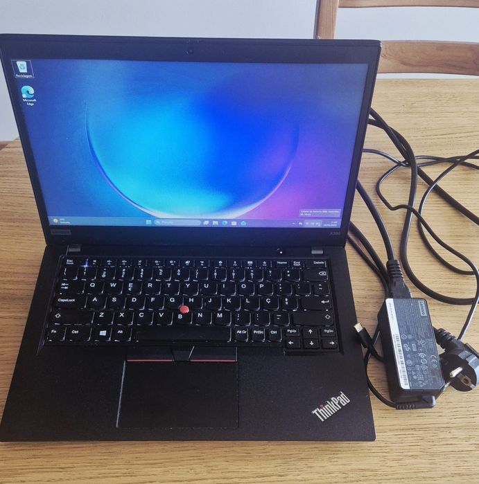 Lenovo X390 / 256GB SSD/ 8GB RAM