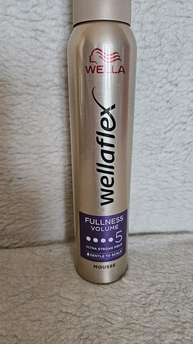 Pianka do włosów Wella